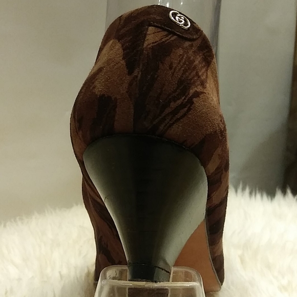 GUCCI SUEDE PUMP SIZE 38.5 (8.5) - Picture 5 of 14